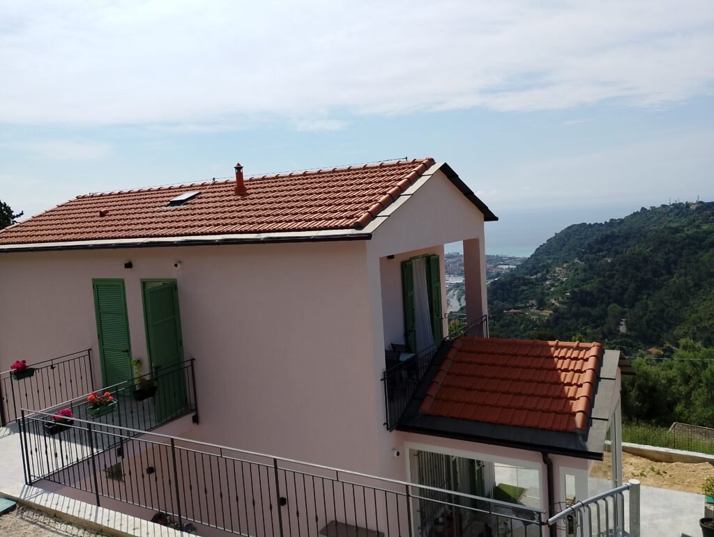 Casa Santi – Vista mare sulle colline di Camporosso